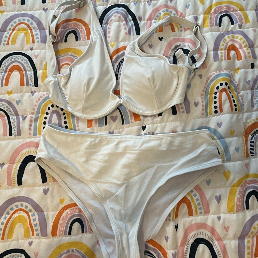 SHEIN Classic White Two-Piece Bikini Set